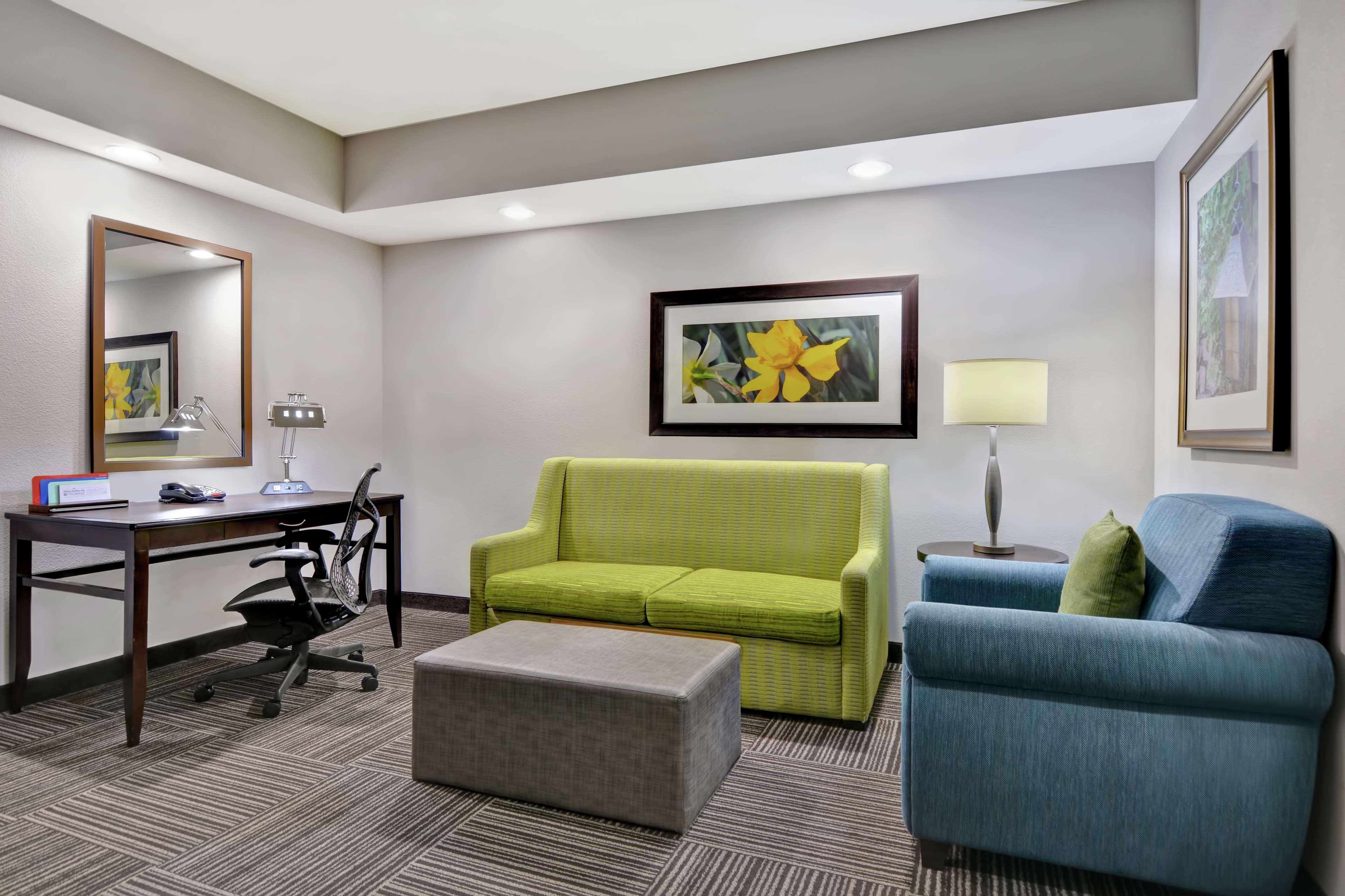 Hilton Garden Inn And Fayetteville Convention Center Exterior foto